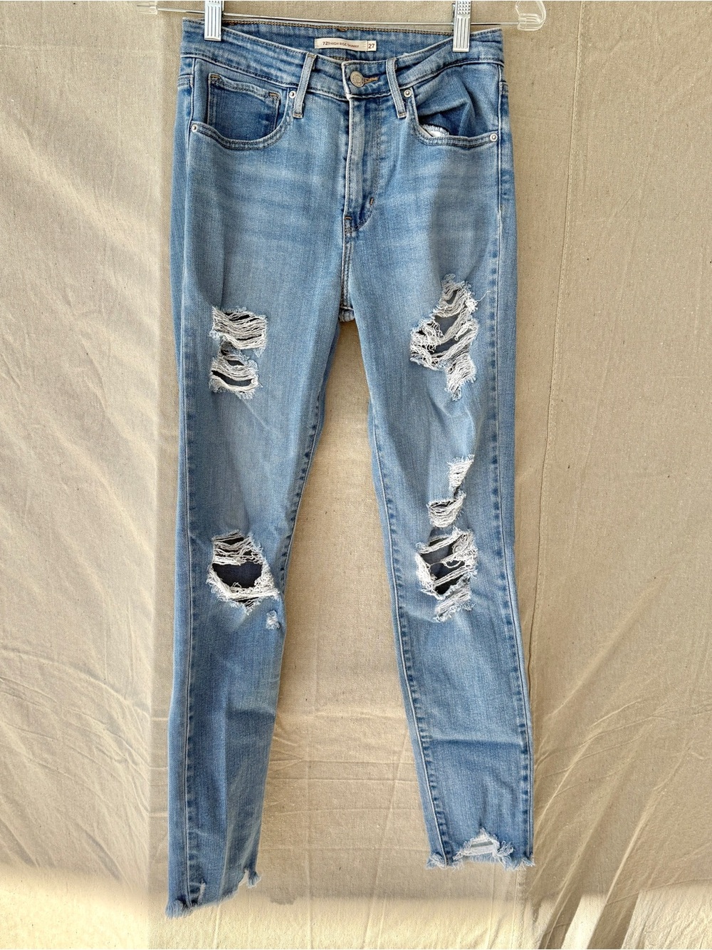 Levi's 721 Size 27 High Rise Skinny Light Wash Distressed Jeans